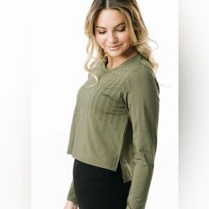 Zyia 🌙 Olive Chillcicle crop long sleave sz L no sizing tag attached